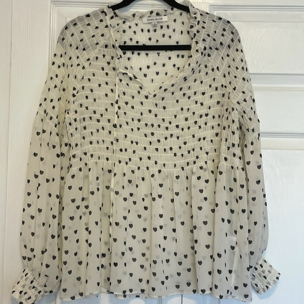 Who What Wear Cream and Black Cuffed Sleeve Blouse